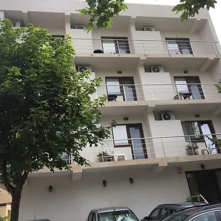 Raza - Locatie Centrala 3* 艾福雷诺德