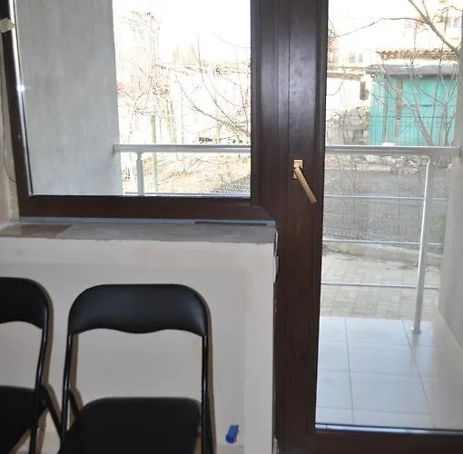 Raza - Locatie Centrala 게스트하우스 3*