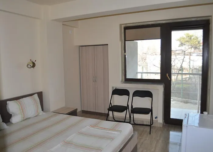 게스트하우스 Raza - Locatie Centrala 3*