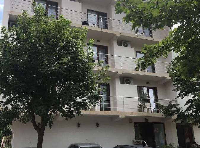 게스트하우스 Raza - Locatie Centrala 3*