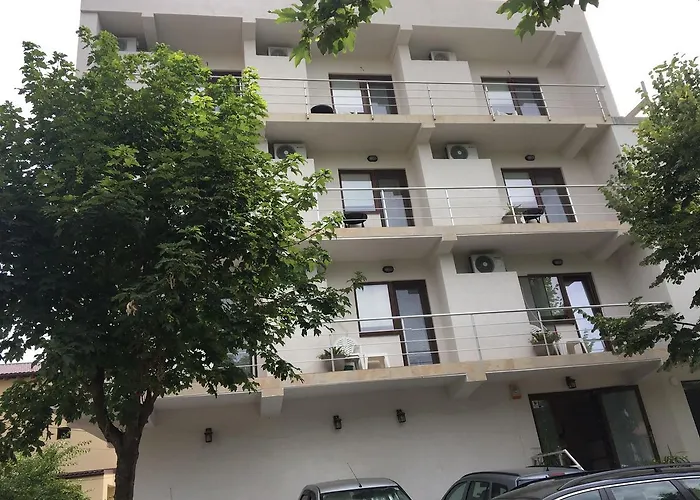 Raza - Locatie Centrala 3* 데포리노드